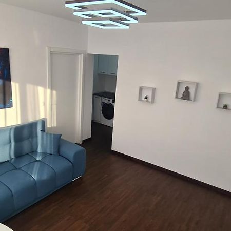 Belvedere Delux Apartment Дева Екстериор снимка