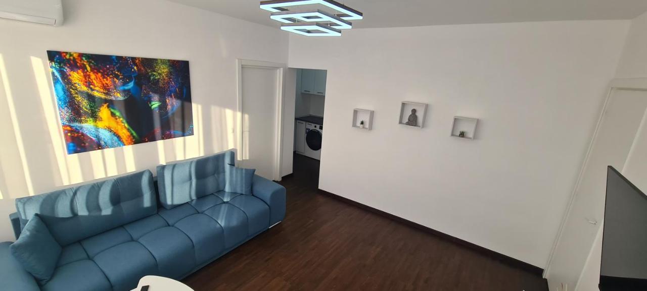 Belvedere Delux Apartment Дева Екстериор снимка